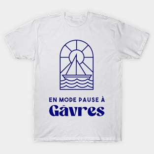 Gâvres in pause mode - Brittany Morbihan 56 Sea Holidays Beach T-Shirt